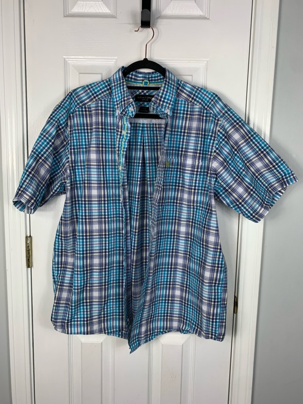 Ariat Pro Series Mens Medium Plaid Short-Sleeve Button-Down Shirt